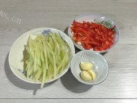 家常凉拌蒜蓉瓜翠做法图解4)