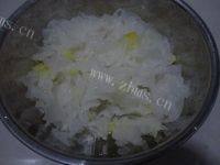 美味的莲子银耳羹做法图解1)