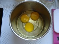 色味俱佳的海绵蛋糕做法图解1)