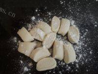 清爽的韭菜猪肉水饺做法图解11)