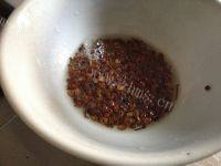 家常菜凉拌茼蒿做法图解2)