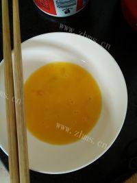美味的鸡蛋卷饼做法图解1)