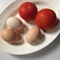 脆嫩可口的番茄鸡蛋汤做法图解1)