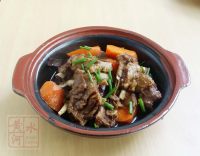家常菜胡萝卜烧羊排