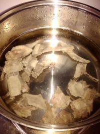 养身的茶树菇老鸭汤做法图解4)