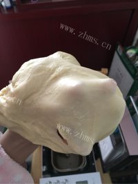 香喷喷的椰蓉面包做法图解2)