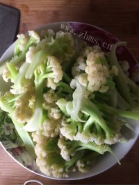 回味无穷的蚝油菜花做法图解2)
