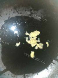 美味可口的糖醋虎皮青椒做法图解3)