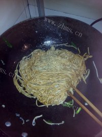 美味的蔬菜炒面做法图解9)