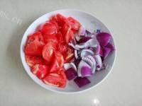 美味的茄汁猫耳朵做法图解5)