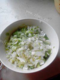 家庭版葱花饼做法图解4)