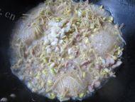 好吃的黄豆芽炒肉做法图解9)