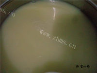 美味的玉米面红薯粥做法图解3)