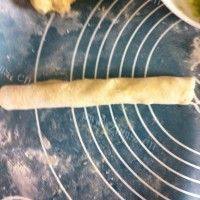 色泽不错的葱香豆渣饼做法图解11)