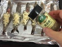 美味的芝士焗大虾做法图解8)