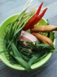 荤菜素鸡回锅肉做法图解1)