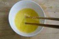 微波炉蒸蛋做法图解3)
