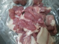 家常苦瓜炒肉做法图解2)