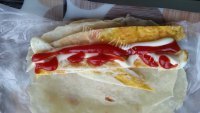 美味香肠鸡蛋卷饼做法图解5)