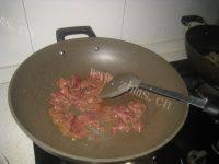 家常菜牛肉炒青瓜做法图解4)