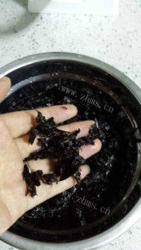 养颜的紫菜汤做法图解1)