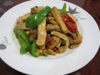 香气逼人的青椒炒豆干