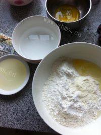 百吃不厌的红豆小面包做法图解1)
