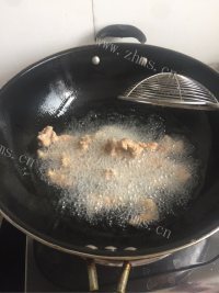 美味的荔枝肉做法图解5)