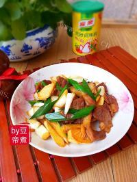 可口的茭白笋煸肉做法图解12)