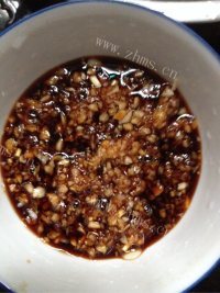美味的蒜蓉虾做法图解3)