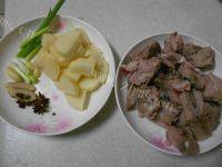家庭版-排骨炖土豆做法图解1)