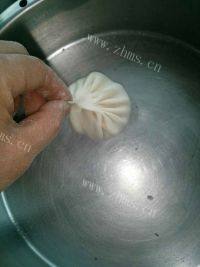 DIY好吃的灌汤包做法图解8)