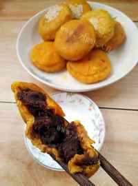 自制豆沙南瓜饼