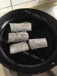 家常菜炖带鱼做法图解2)