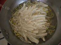 家常菜水煮肉片做法图解2)