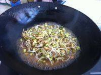 家常菜清炒黄豆芽做法图解6)