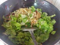 简单的生菜炒豆皮做法图解8)