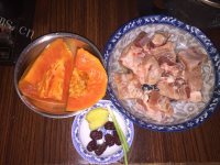 特色美食木瓜炖排骨做法图解1)