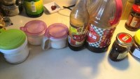 可口的凉拌芹菜叶做法图解3)