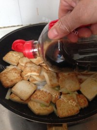 香喷喷的香煎豆腐做法图解8)