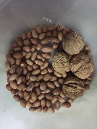 好喝的花生核桃露做法图解1)