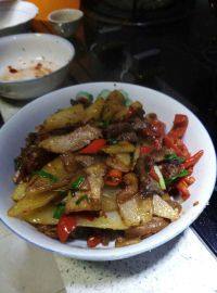 家常菜土豆炒肉
