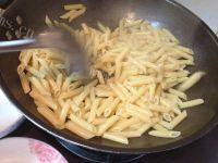 肉酱意大利面做法图解5)