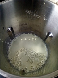 试试豆浆机也能做奶茶做法图解5)