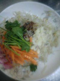 家常菜凉拌豆芽做法图解9)