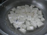 家常菜肉末炖豆腐做法图解2)
