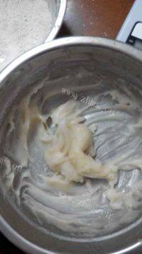 红豆馅冰皮月饼做法图解1)