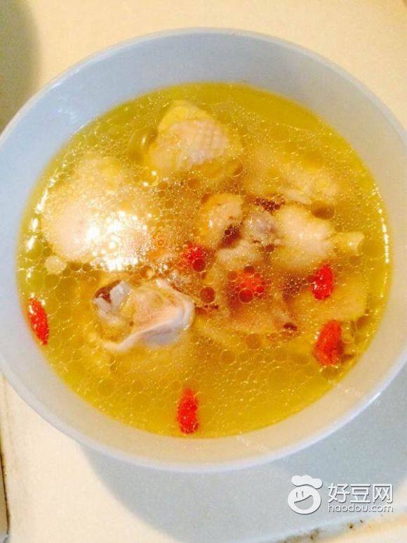 枸杞鸡汤