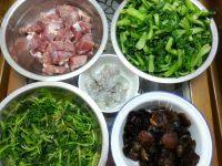 口感极佳的菜肉大馄饨做法图解1)