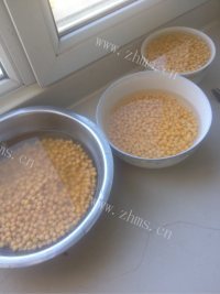 热腾腾的豌豆黄做法图解2)